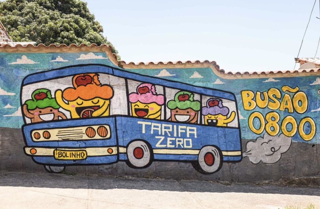 Pintura de Maria Raquel, dos murais "Quero Bolinho", em homenagem à mobilização tarifa zero