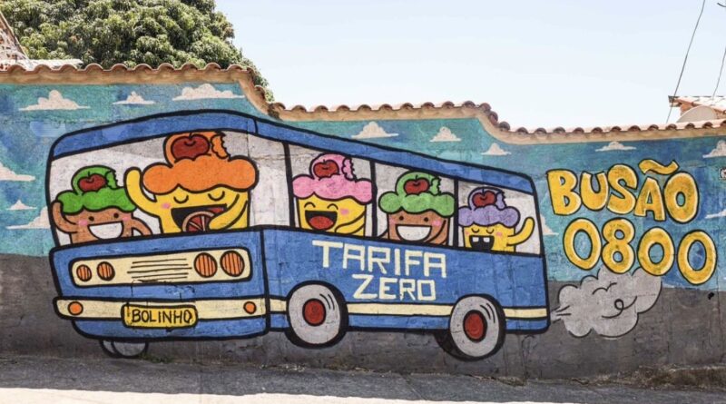 Pintura de Maria Raquel, dos murais "Quero Bolinho", em homenagem à mobilização tarifa zero