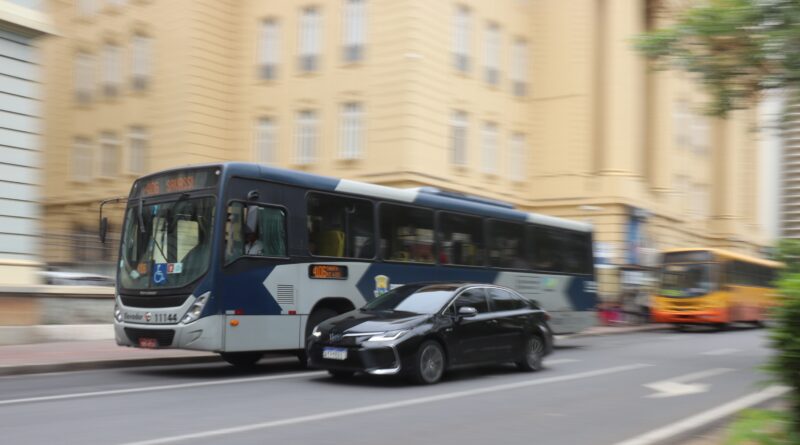 Motoristas de ônibus de BH relatam aumento de pressão no trabalho